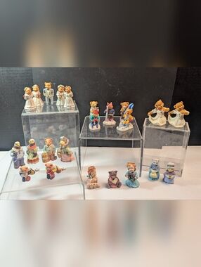 23 Assorted Mini Figurines. Bears, Birds, Cherubs etc. Approx 2" tall